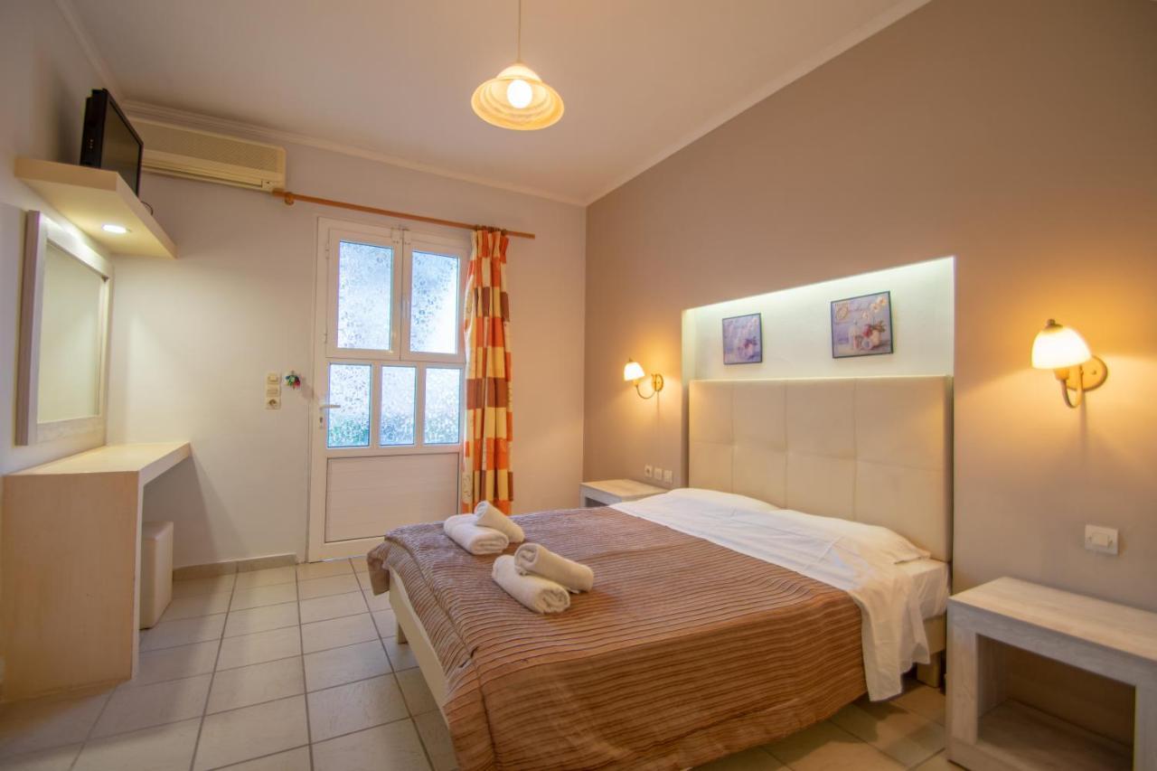 ארגאסי Agoulos Beach Hotel מראה חיצוני תמונה