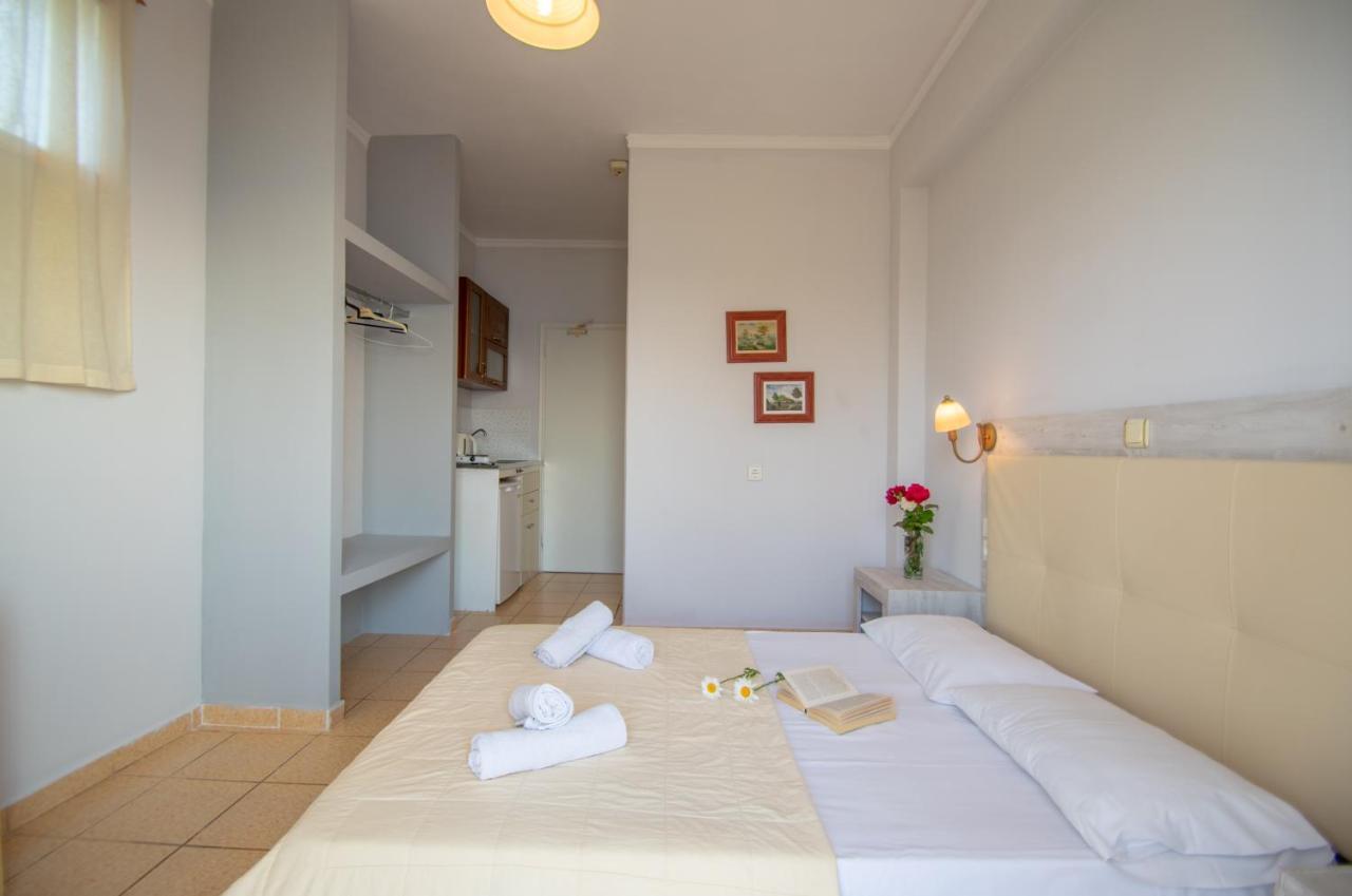 ארגאסי Agoulos Beach Hotel מראה חיצוני תמונה