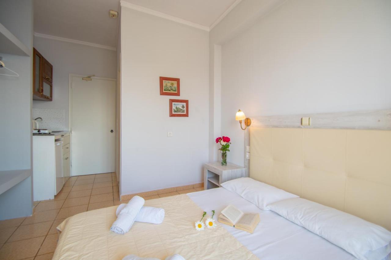 ארגאסי Agoulos Beach Hotel מראה חיצוני תמונה