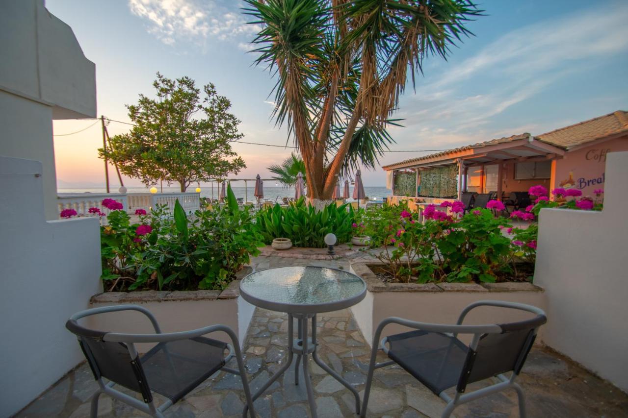 ארגאסי Agoulos Beach Hotel מראה חיצוני תמונה