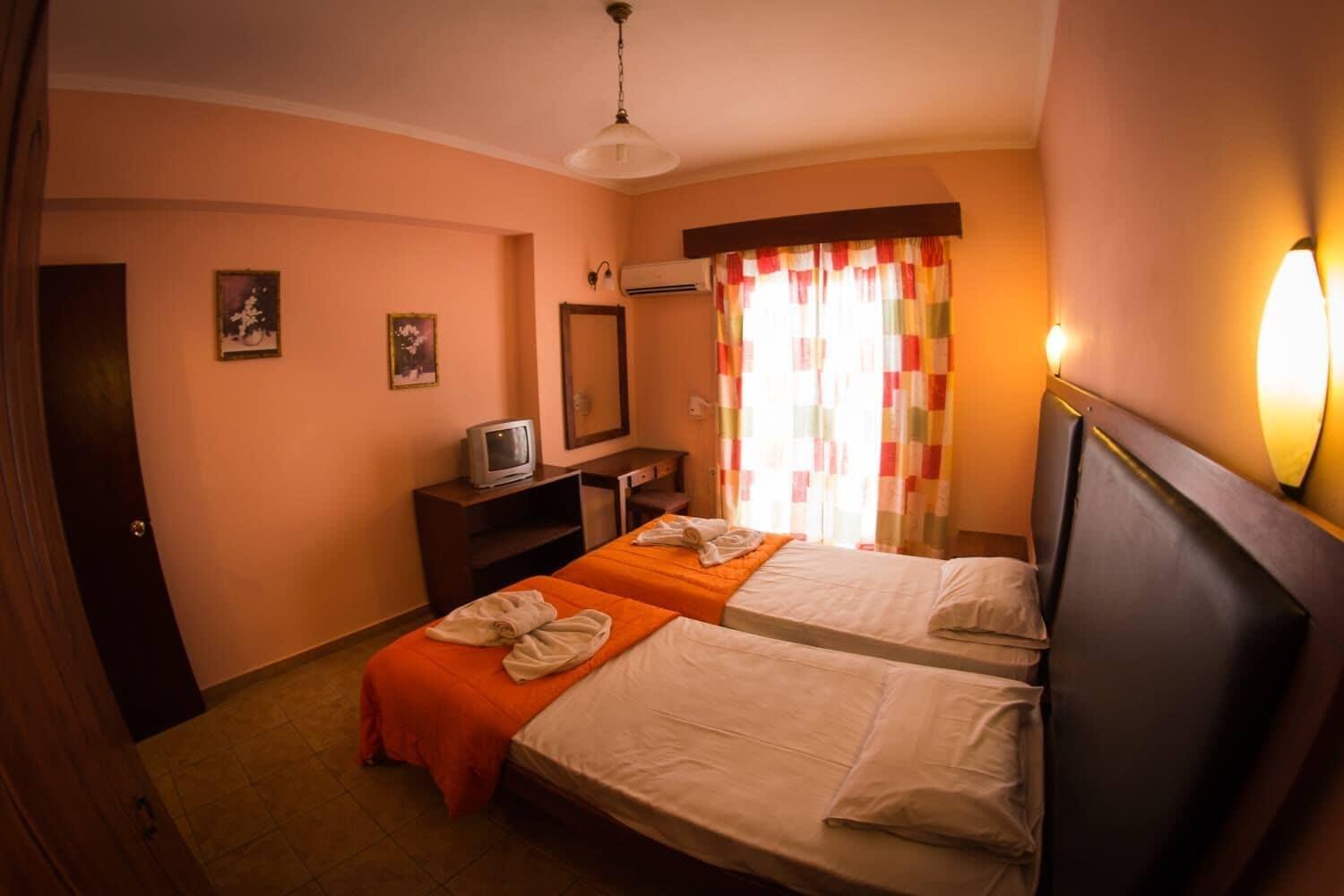 ארגאסי Agoulos Beach Hotel מראה חיצוני תמונה