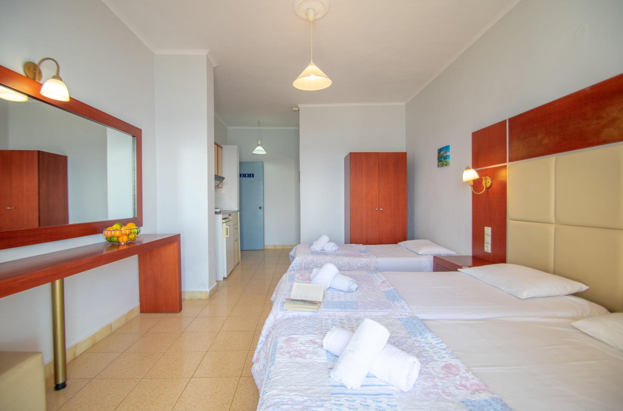 ארגאסי Agoulos Beach Hotel מראה חיצוני תמונה