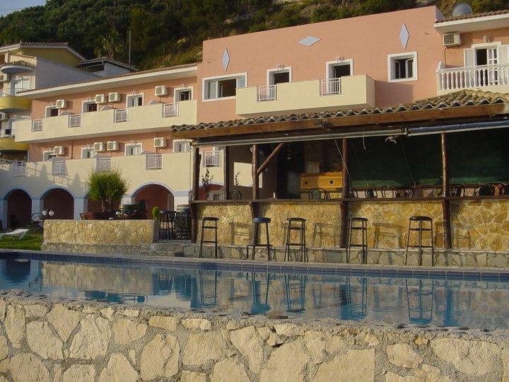 ארגאסי Agoulos Beach Hotel מראה חיצוני תמונה